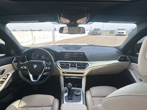 Used 2020 BMW 330i Sedan w/ Driving Assistance Package RWD image 22
