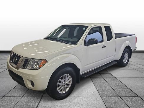 Used 2019 Nissan Frontier SV RWD image 1