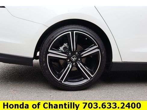 Used 2025 Honda Accord Sport image 29