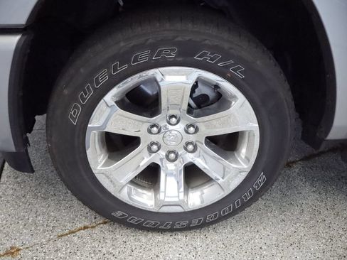 Used 2025 RAM 1500 Big Horn AWD/4WD image 9