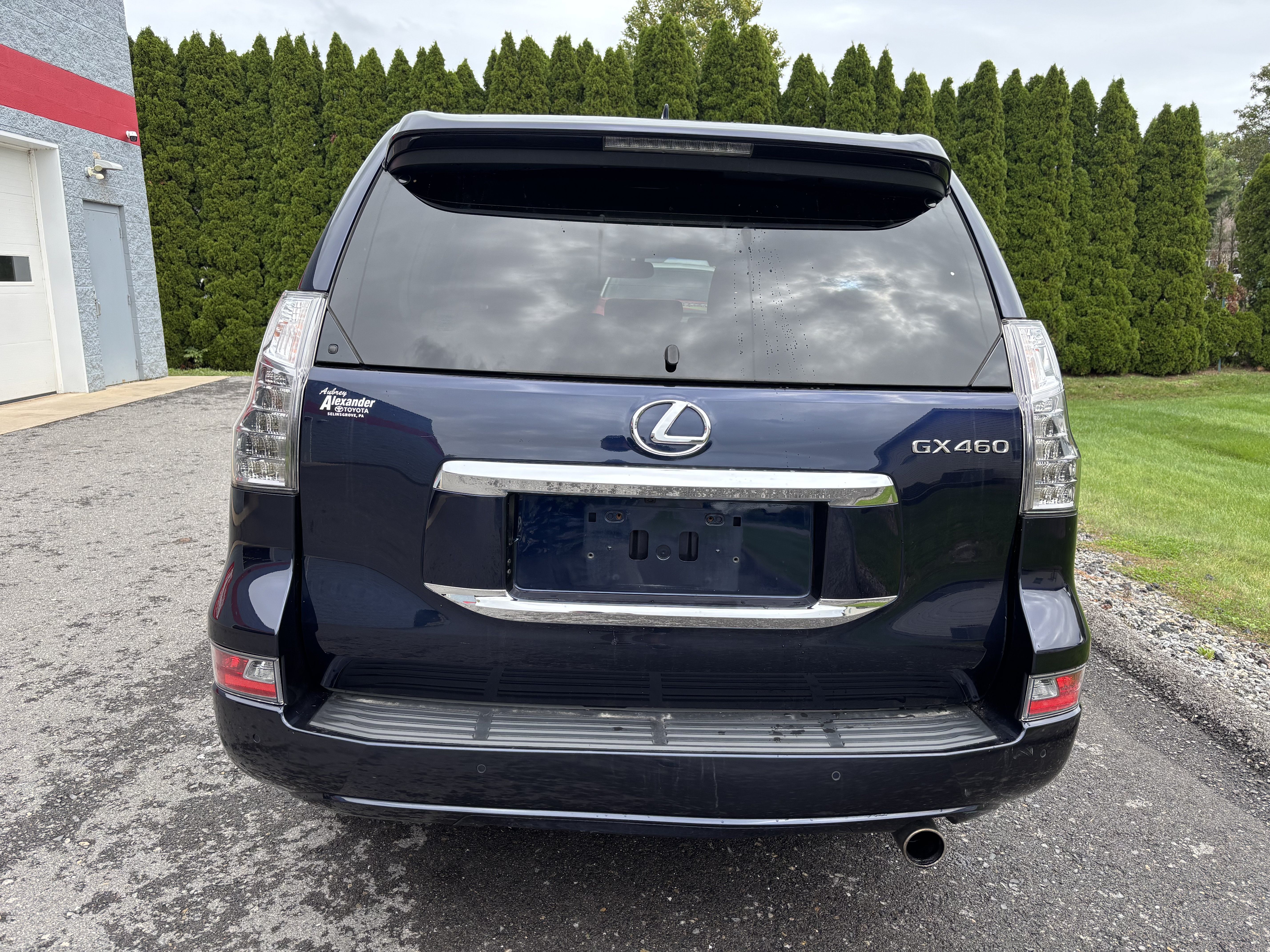 Used 2018 Lexus GX 460 Premium w/ Premium Package AWD/4WD image 4