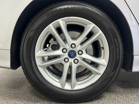Used 2018 Ford Fusion SE w/ Fusion SE Technology Package image 25