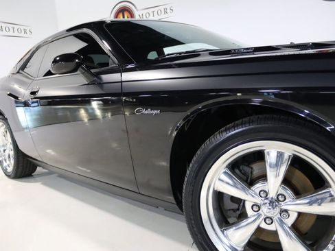 Used 2009 Dodge Challenger R/T image 8