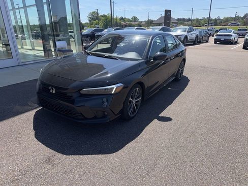 Used 2024 Honda Civic Touring image 1