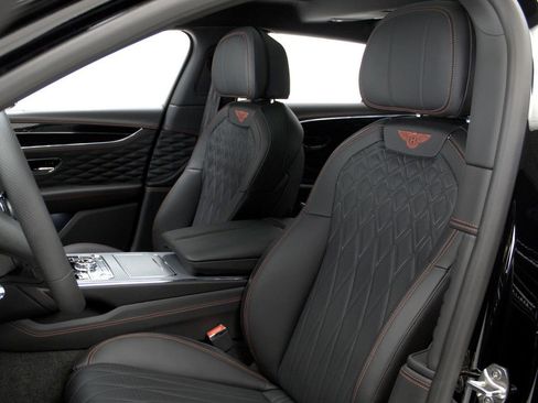 Used 2022 Bentley Flying Spur V8 AWD/4WD image 5
