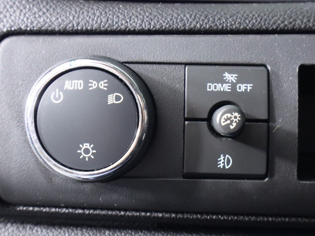 Used 2013 GMC Yukon XL Denali RWD image 10