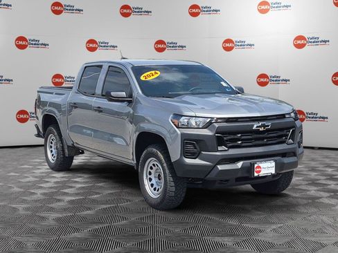 Used 2024 Chevrolet Colorado W/T w/ WT Convenience Package II AWD/4WD image 7