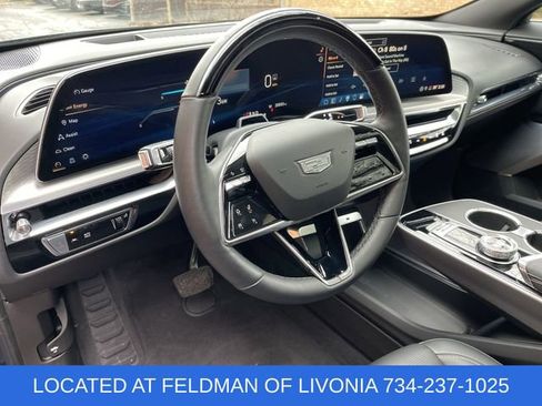 Used 2024 Cadillac Lyriq Sport image 10