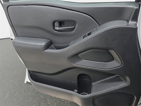 Used 2023 Nissan Frontier S w/ Technology Package image 25