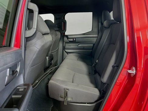 Used 2025 Toyota Tacoma SR5 AWD/4WD image 27