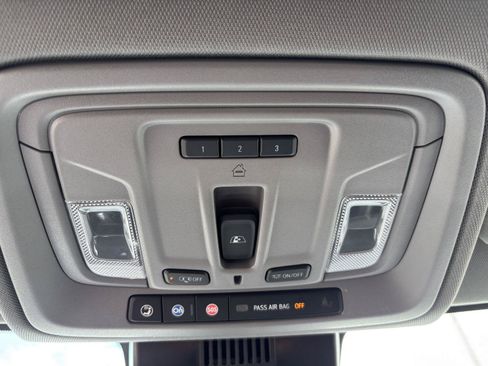 Used 2024 GMC Sierra 1500 Denali w/ Technology Package AWD/4WD image 38