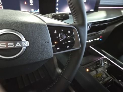 Used 2025 Nissan Murano Platinum image 22