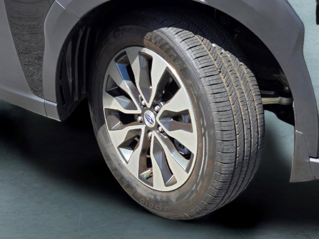 Used 2025 Subaru Outback Limited AWD/4WD image 31