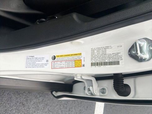 Used 2025 Honda Accord SE image 13