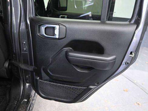 Used 2021 Jeep Wrangler Unlimited Willys image 23