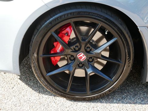 Used 2025 Honda Civic Type R image 15