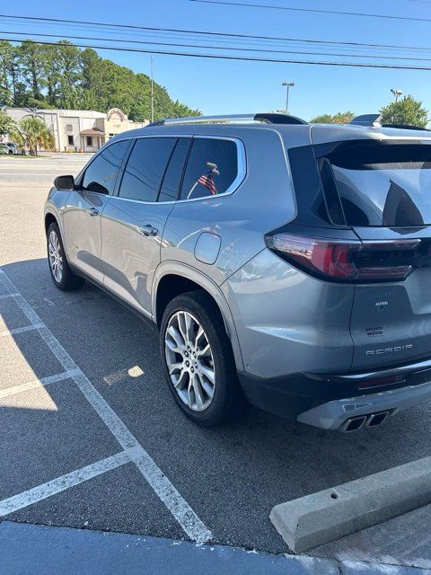 Used 2025 GMC Acadia Denali w/ Super Cruise Package FWD image 5