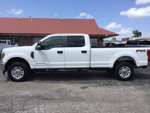 Used 2018 Ford F250 XL w/ STX Appearance Package AWD/4WD image 3