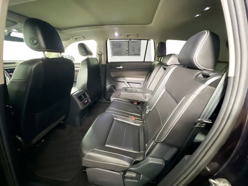 Used 2022 Volkswagen Atlas SE w/ Panoramic Sunroof Package image 29