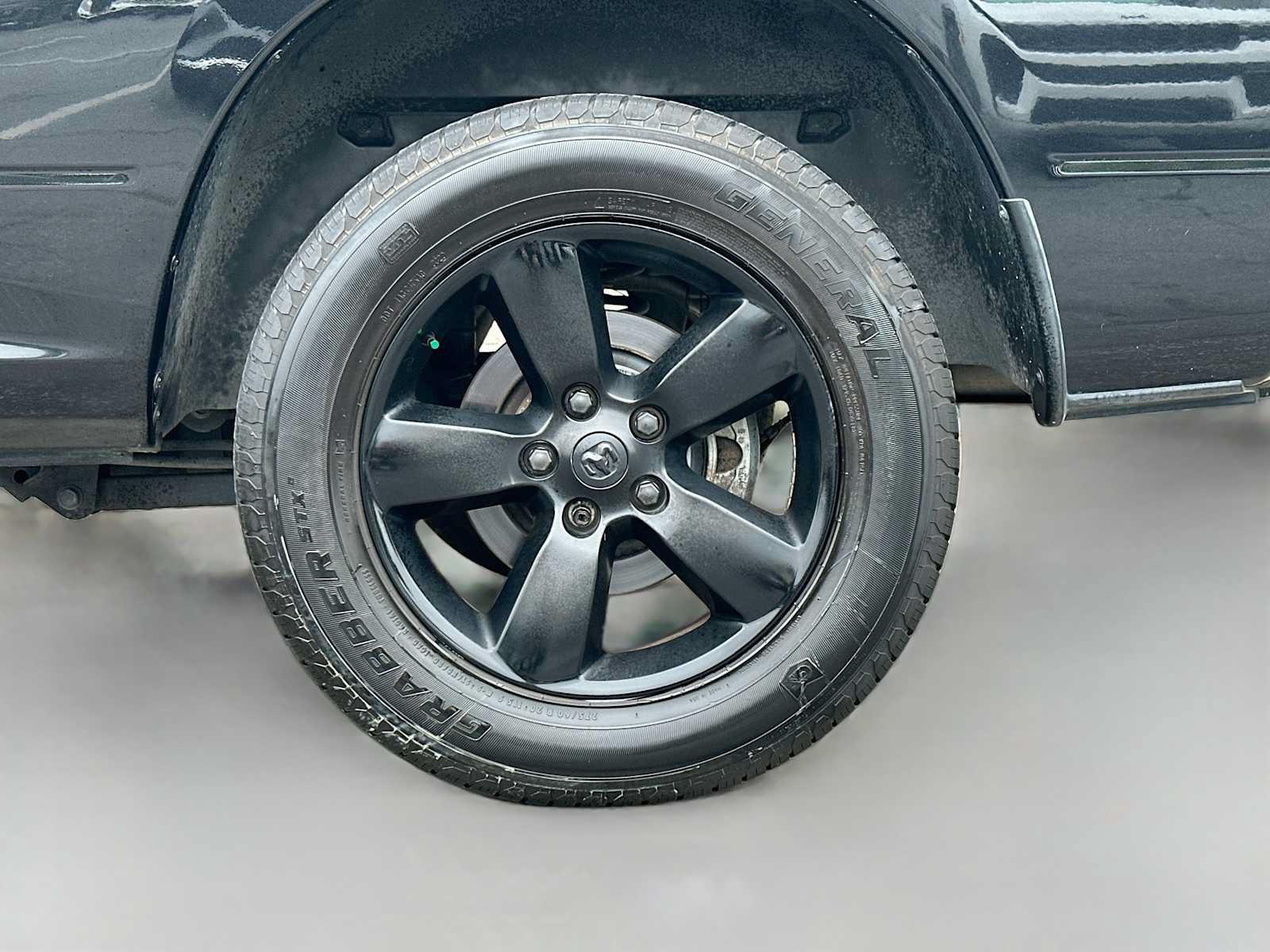 Used 2018 RAM 1500 Express w/ Black Ram 1500 Express Group RWD image 26