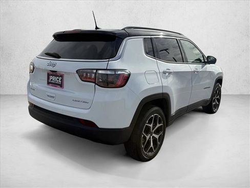 Used 2025 Jeep Compass Limited image 5