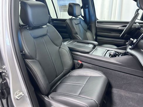 New 2026 Jeep Grand Wagoneer 4WD image 24