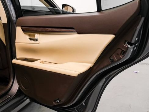 Used 2016 Lexus ES 350 w/ Premium Package w/Wood Trim FWD image 41