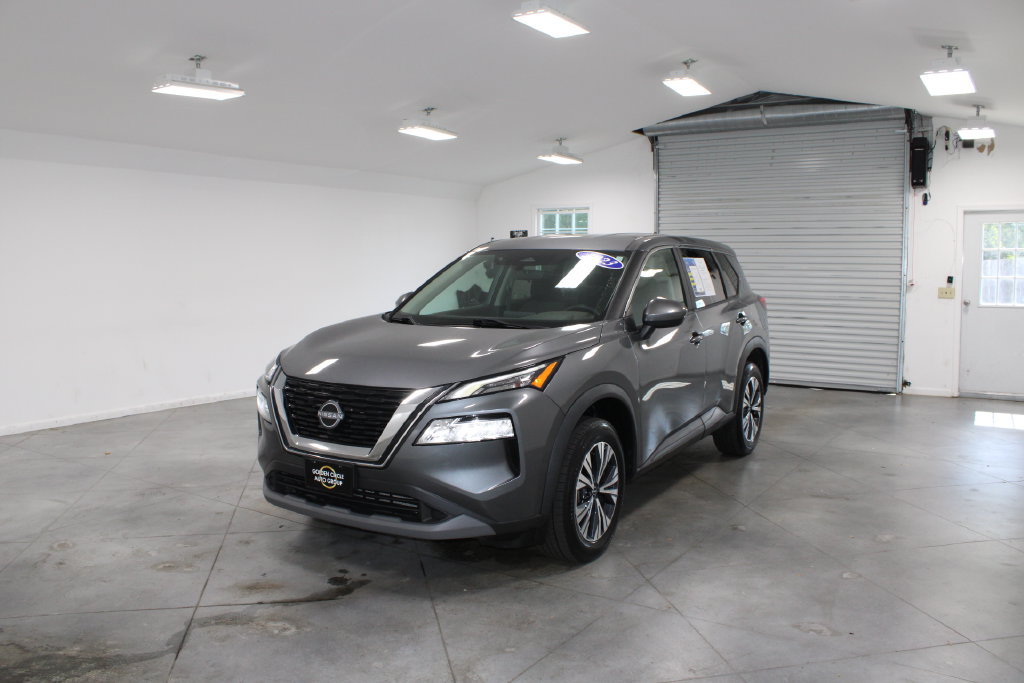 Used 2023 Nissan Rogue SV AWD/4WD image 4
