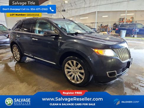 Used 2014 Lincoln MKX AWD w/ Equipment Group 102A image 5