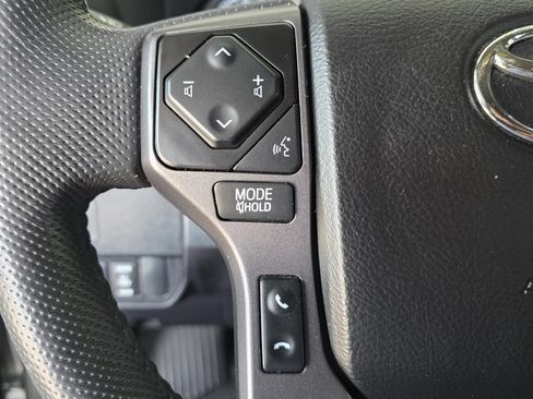 Used 2022 Toyota Tacoma TRD Sport w/ Technology Package RWD image 20