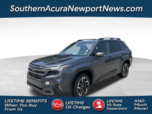 Used 2025 Subaru Forester Limited AWD/4WD image 1