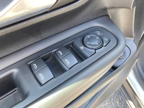 Used 2022 GMC Terrain SLE w/ Driver Convenience Package AWD/4WD image 18