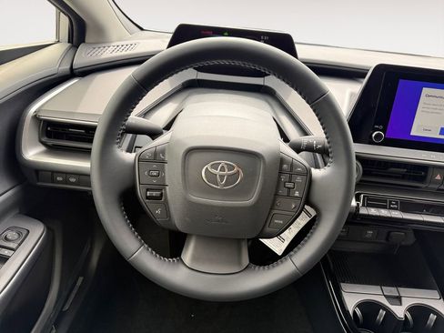 New 2026 Toyota Prius LE FWD image 12