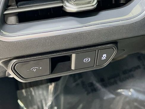 Certified 2025 Kia K4 EX image 10