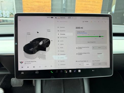 Used 2022 Tesla Model 3 Long Range AWD/4WD image 33
