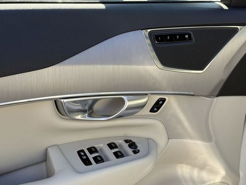 Certified 2024 Volvo XC90 B5 Core w/ Protection Package Premier image 23