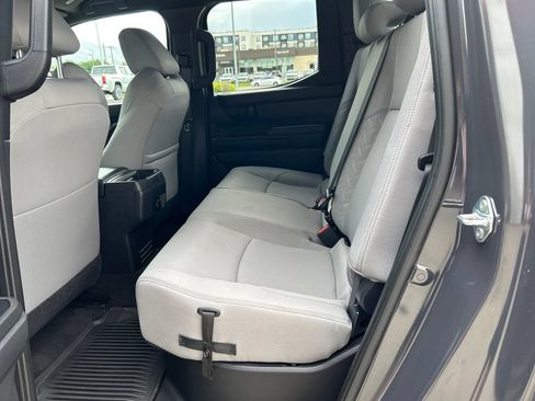 Certified 2025 Toyota Tacoma SR5 AWD/4WD image 27