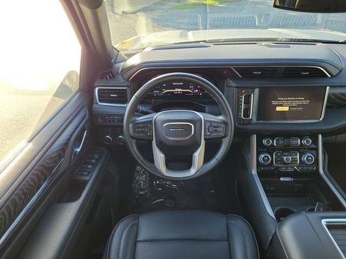 Used 2023 GMC Yukon Denali AWD/4WD image 11