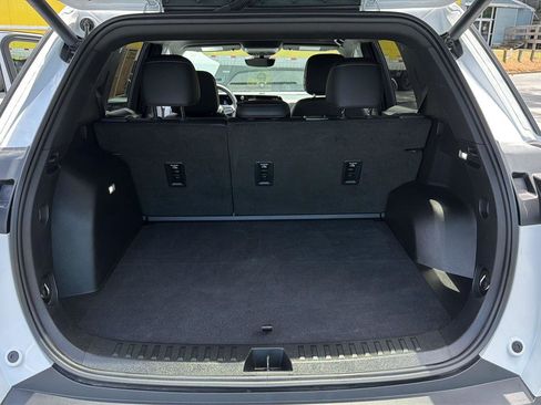 Certified 2025 Chevrolet Equinox LT w/ Convenience Package II FWD image 33