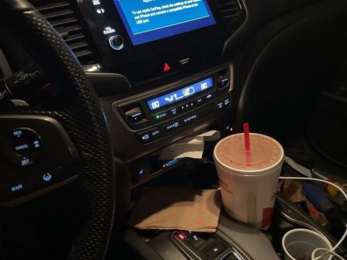 Used 2022 Honda Passport EX-L image 5