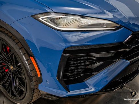 Used 2025 Lamborghini Urus SE image 4