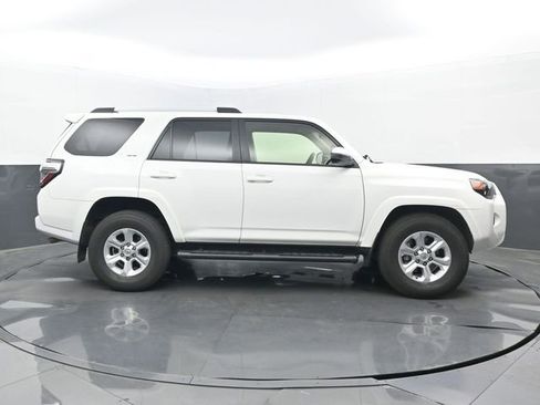 Used 2021 Toyota 4Runner SR5 image 2