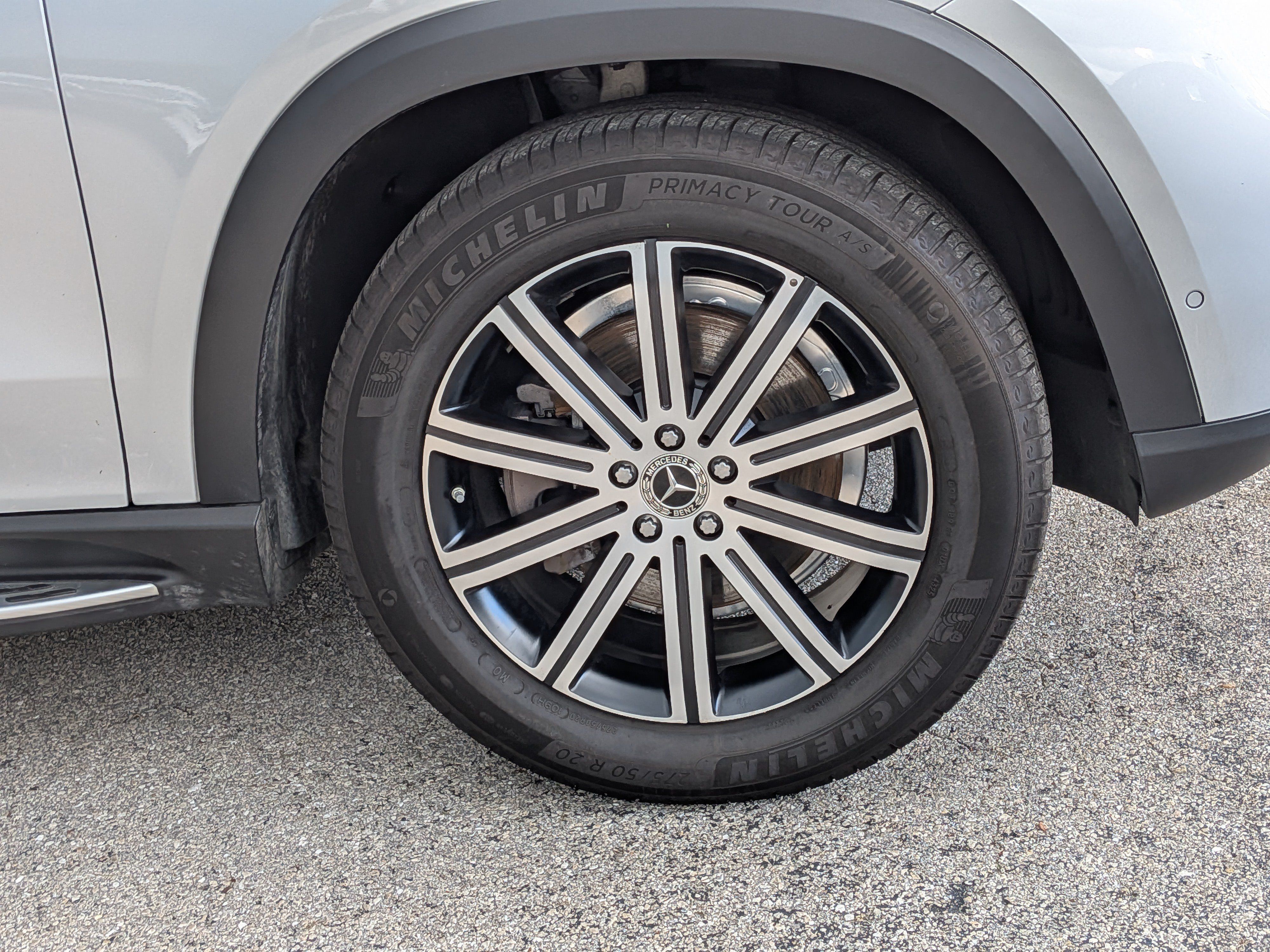 Used 2026 Mercedes-Benz GLE 350 4MATIC w/ Winter Package image 11