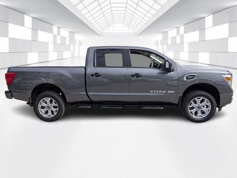 Certified 2024 Nissan Titan SV w/ SV Convenience Package image 8