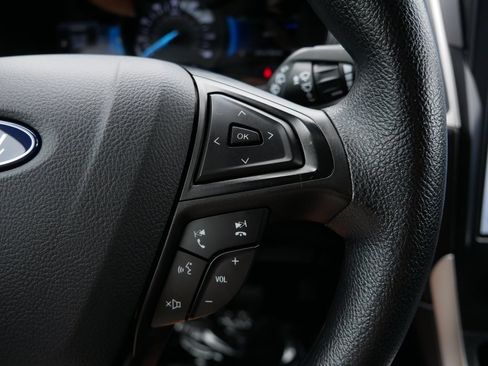 Used 2024 Ford Edge SE w/ Black Appearance Package AWD/4WD image 18