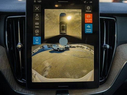 New 2026 Volvo XC60 T8 Plus image 39