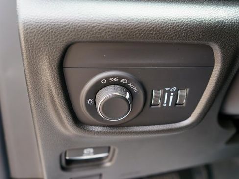 Used 2022 Jeep Grand Cherokee Altitude image 21