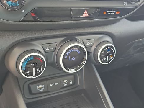 New 2026 Hyundai Venue SEL FWD image 31