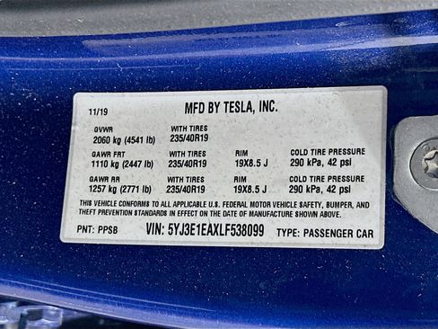 Used 2020 Tesla Model 3 Standard Range Plus image 12