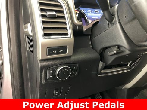 Used 2017 Ford F350 Lariat w/ Chrome Package AWD/4WD image 27